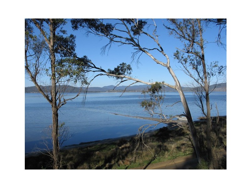 335 Bay Road, Boomer Bay TAS 7177