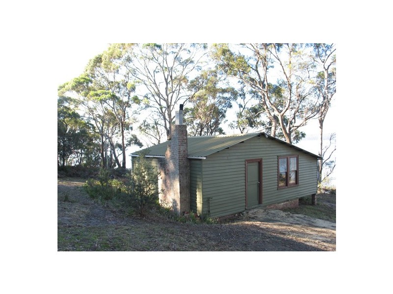 335 Bay Road, Boomer Bay TAS 7177