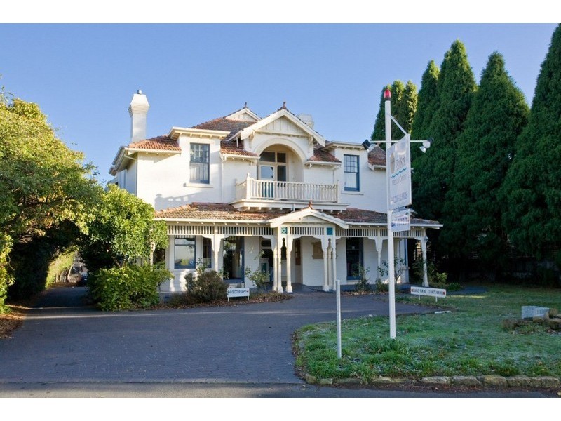 7 Beach Road, Sandy Bay TAS 7005