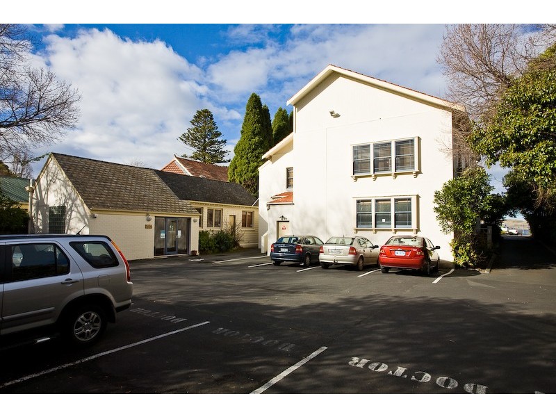 7 Beach Road, Sandy Bay TAS 7005