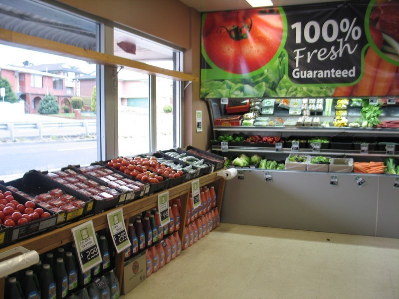 145 East Derwent Highway, Lindisfarne TAS 7015