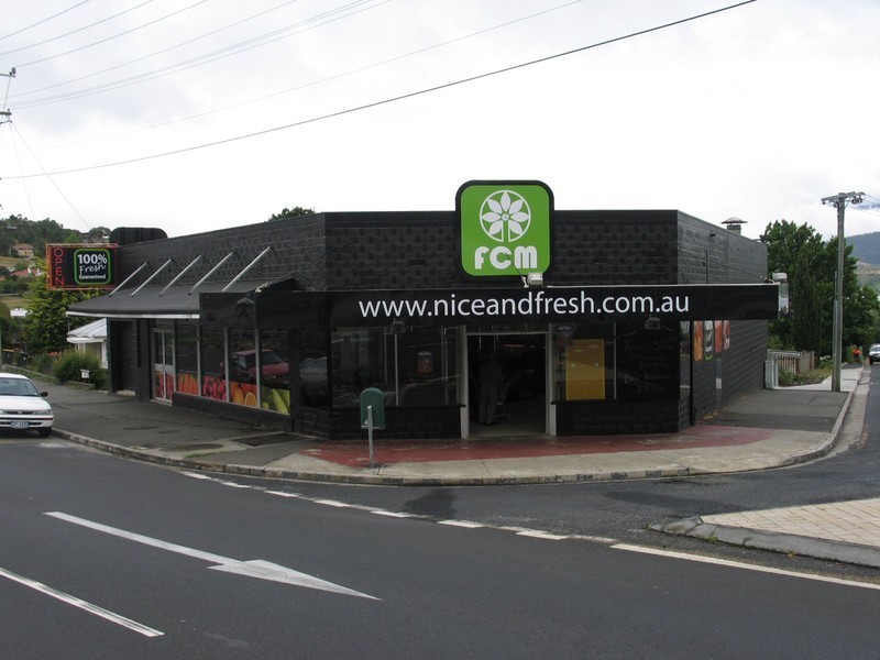 145 East Derwent Highway, Lindisfarne TAS 7015