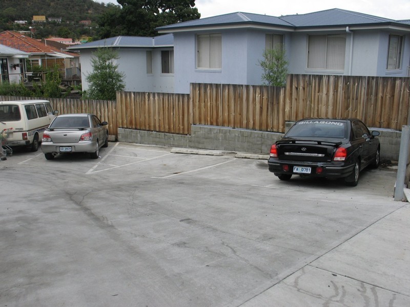 145 East Derwent Highway, Lindisfarne TAS 7015