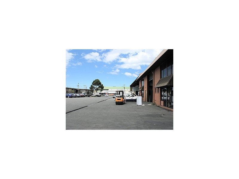 4/10 Lampton Ave, Derwent Park TAS 7009