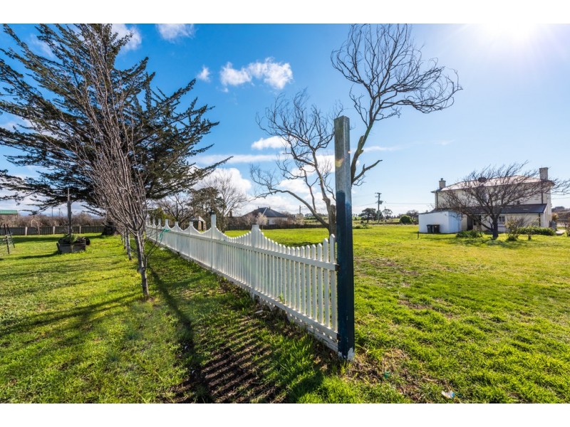 20 Pedder Street, Campbell Town TAS 7210