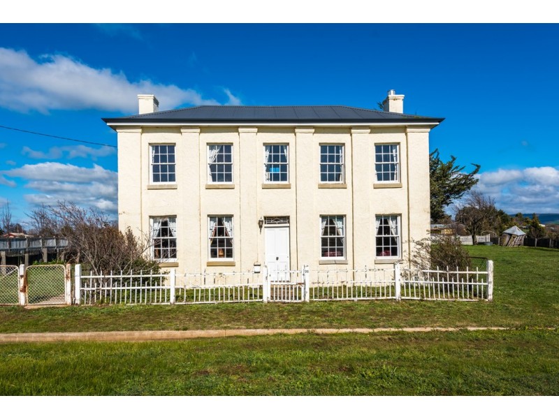 20 Pedder Street, Campbell Town TAS 7210