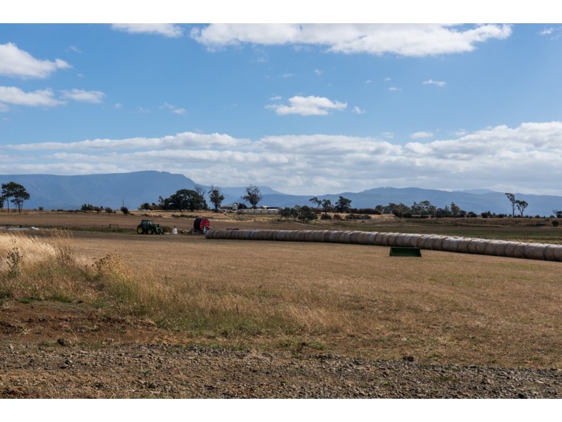 1469 Bishopsbourne Road, Toiberry TAS 7301