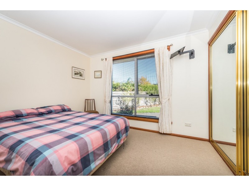 9 Swan Avenue, Longford TAS 7301