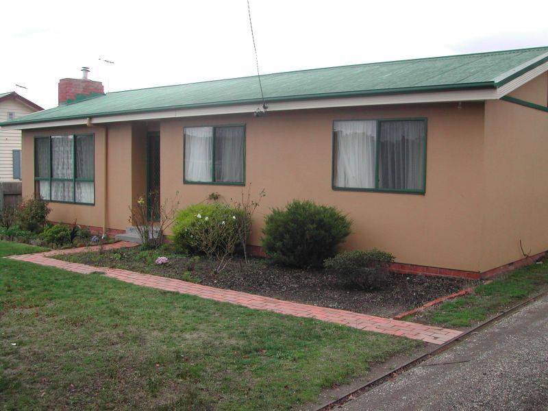 9 Main Road, Perth TAS 7300
