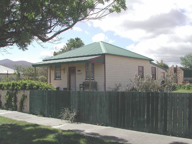 36-38 Falmouth Street, Avoca TAS 7213