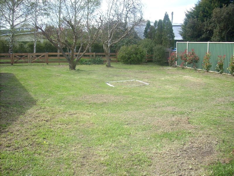 4 Queen Street, Campbell Town TAS 7210