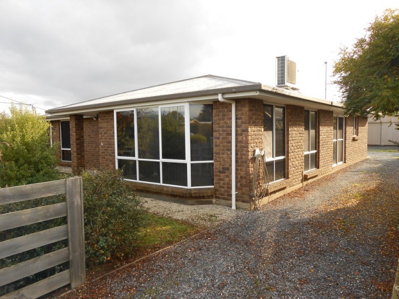 16 Pultney Street, Longford TAS 7301