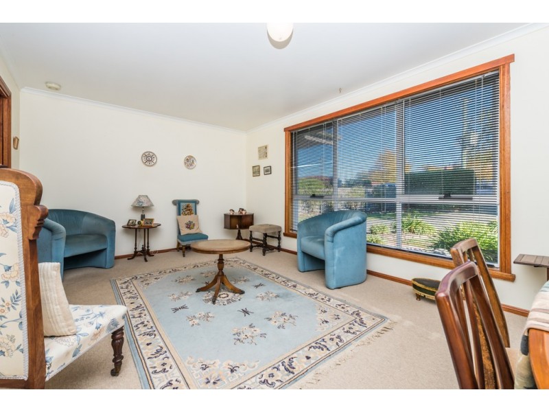 9 Swan Avenue, Longford TAS 7301
