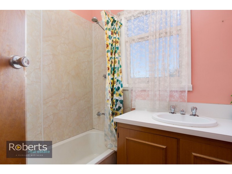 2A Wellington Street, Longford TAS 7301