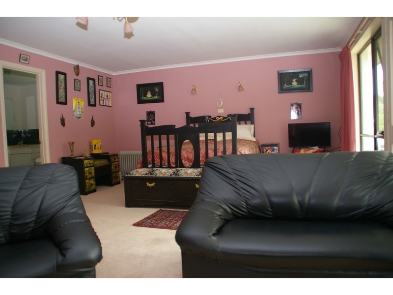2 Waterloo Street, Ross TAS 7209