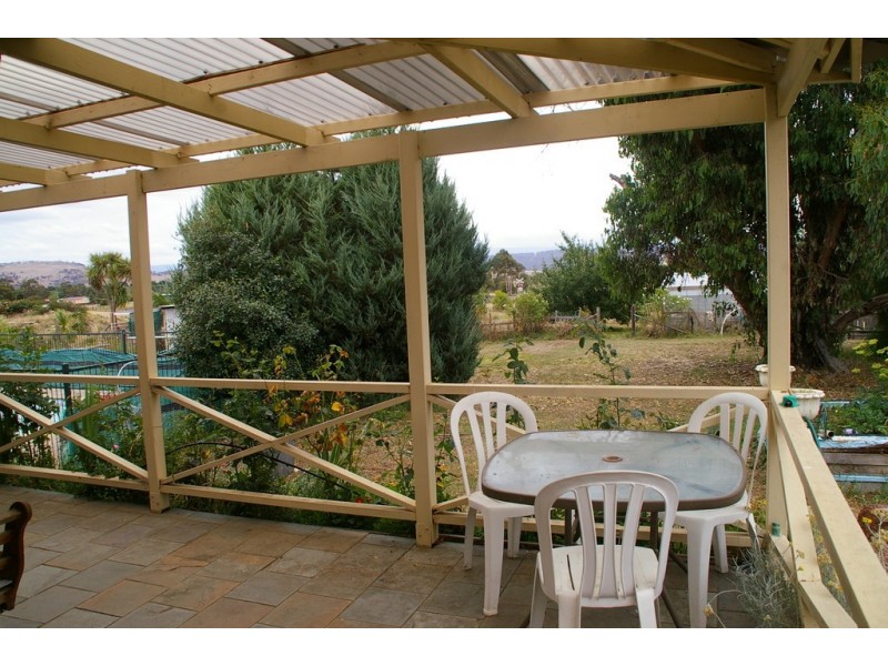 2 Waterloo Street, Ross TAS 7209