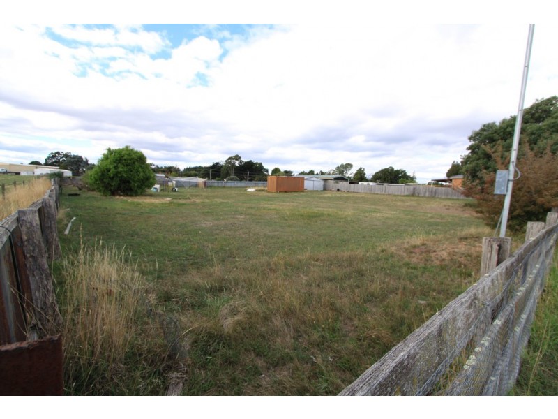 15 Pedder Street, Campbell Town TAS 7210