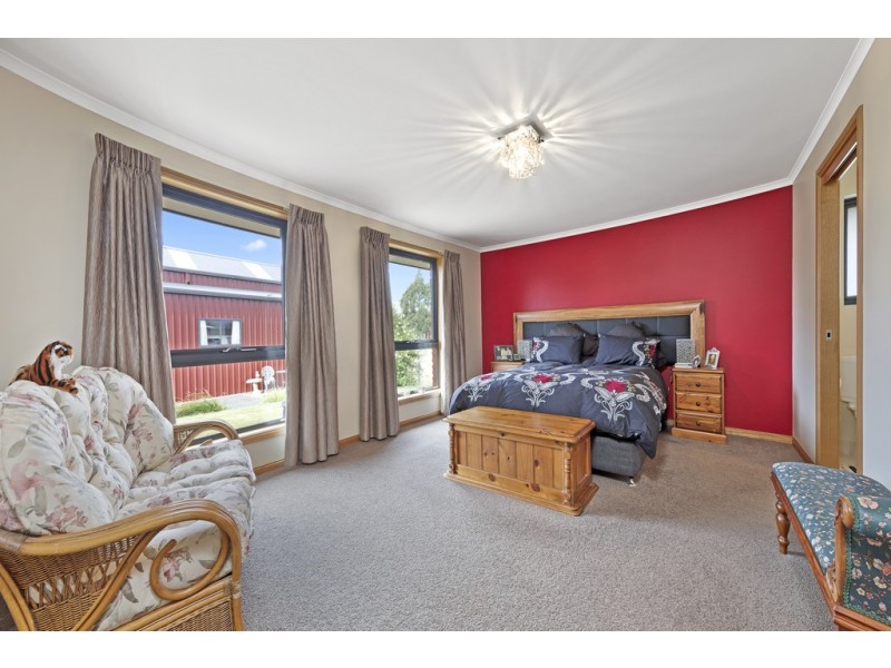 17 Macquarie Street, Cressy TAS 7302