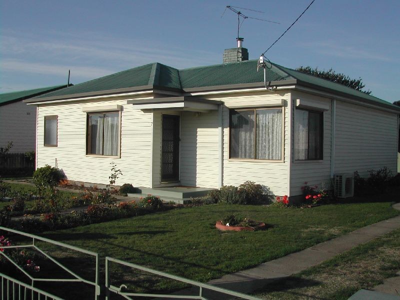 7 Charles Street, Perth TAS 7300