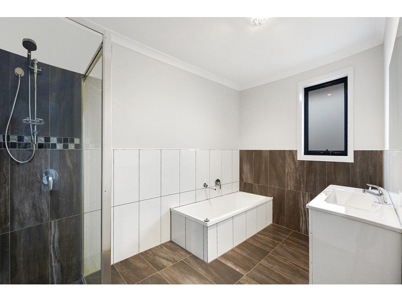 2/12 Paton Street, Longford TAS 7301