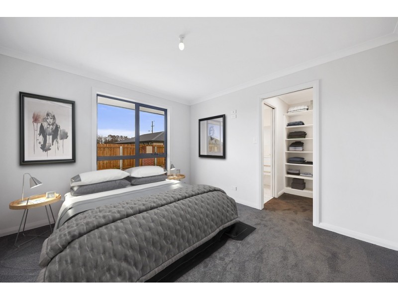 2/12 Paton Street, Longford TAS 7301