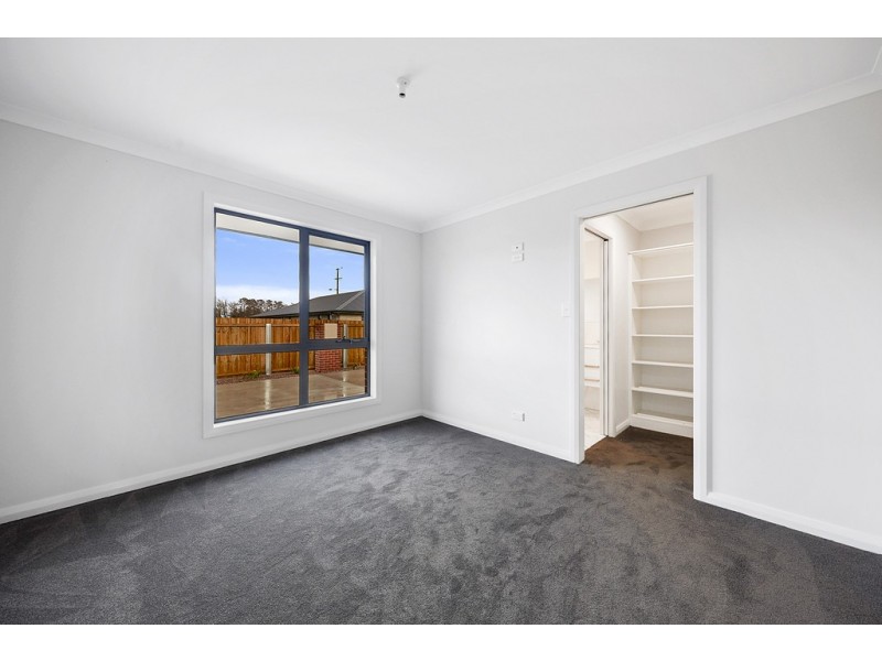 2/12 Paton Street, Longford TAS 7301