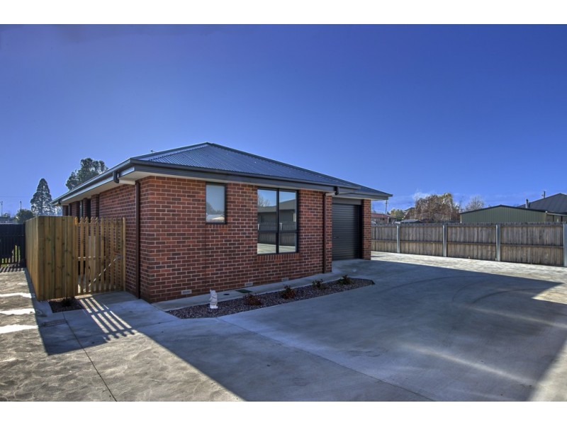 2/12 Paton Street, Longford TAS 7301