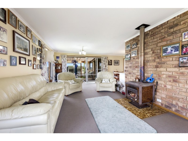 1 Saundridge Road, Cressy TAS 7302