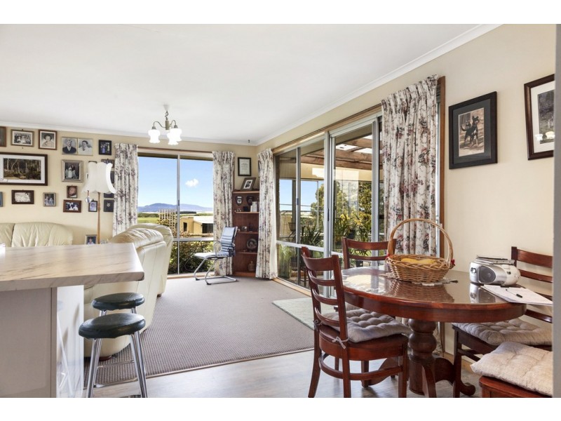 1 Saundridge Road, Cressy TAS 7302