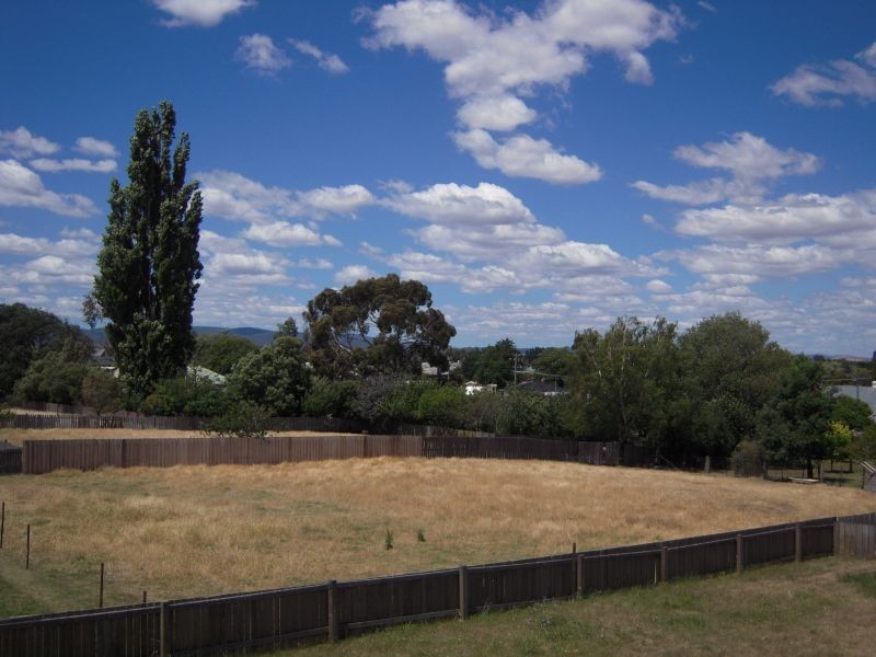 . Glenelg Street, Campbell Town TAS 7210