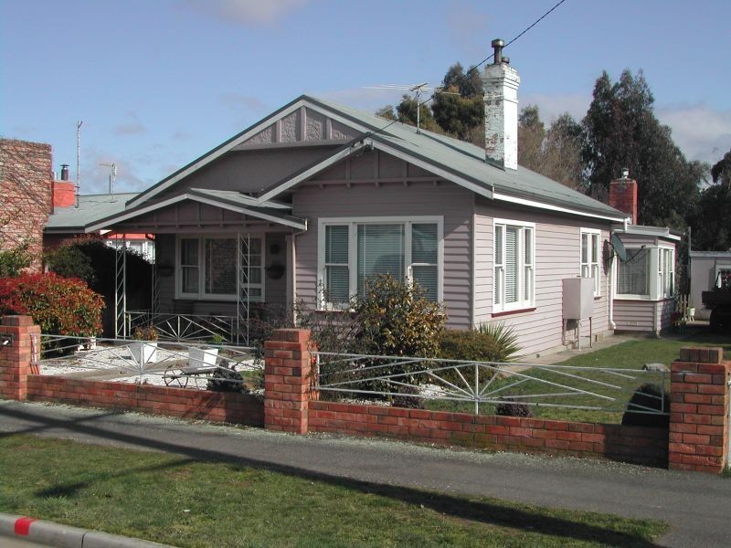 82 Main Street, Cressy TAS 7302