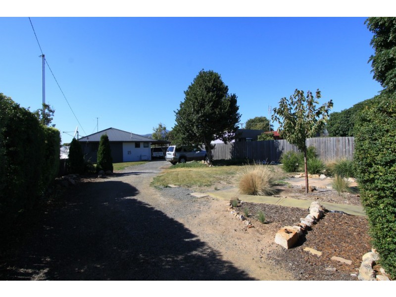 15 Gray Street, Avoca TAS 7213