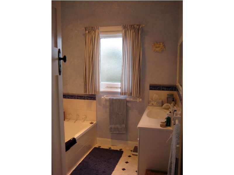 24  George Street, Longford TAS 7301