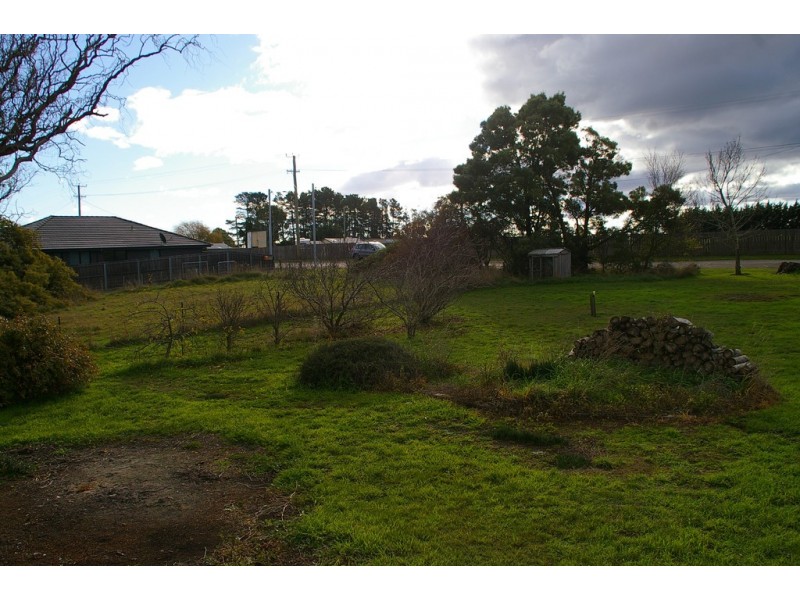 15 MacQuarie Street, Cressy TAS 7302