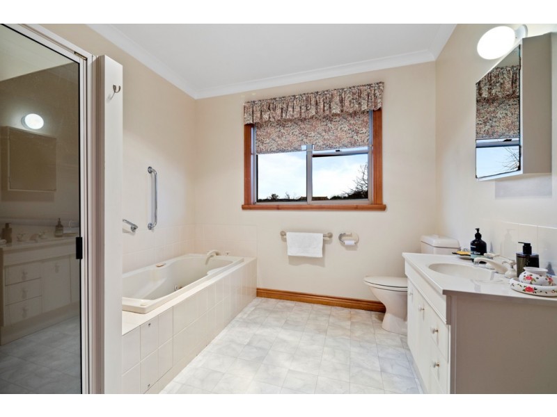 99 Wellington Street, Longford TAS 7301