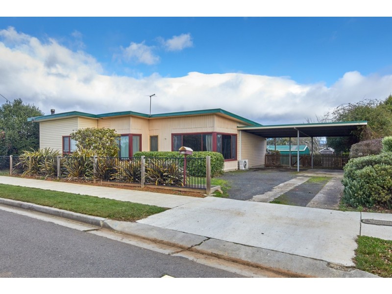 126 Main Street, Cressy TAS 7302
