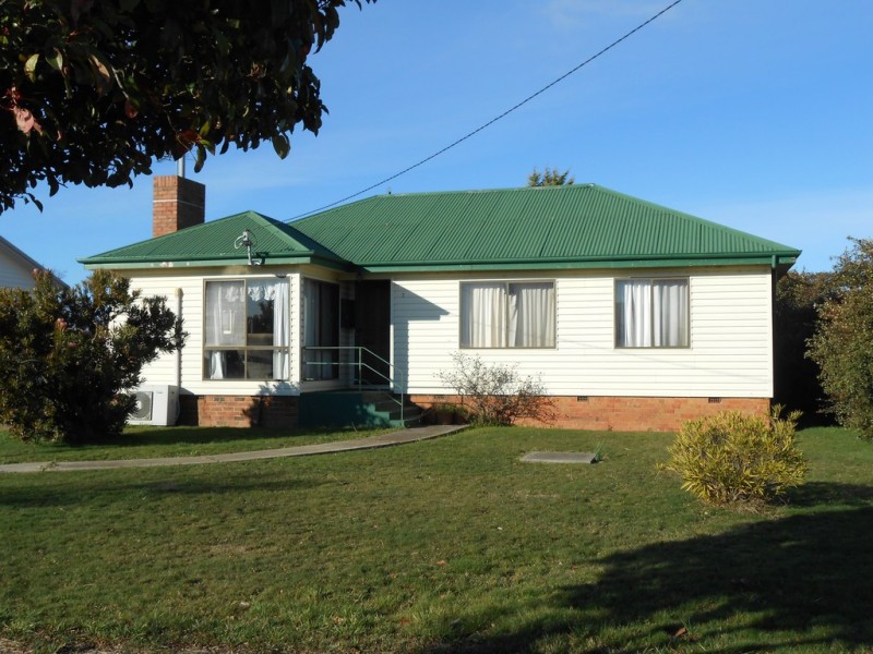 7 Main Street, Cressy TAS 7302