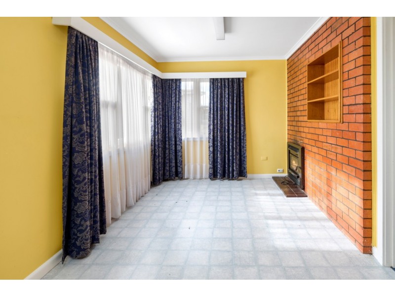 84 Main Street, Cressy TAS 7302