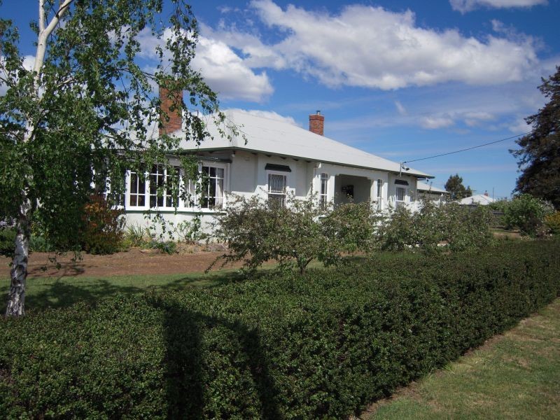1 Archer Street, Cressy TAS 7302