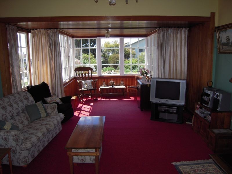 1 Archer Street, Cressy TAS 7302