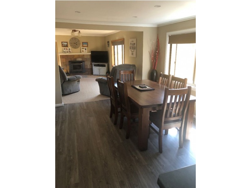 5 Bond Street, Ross TAS 7209