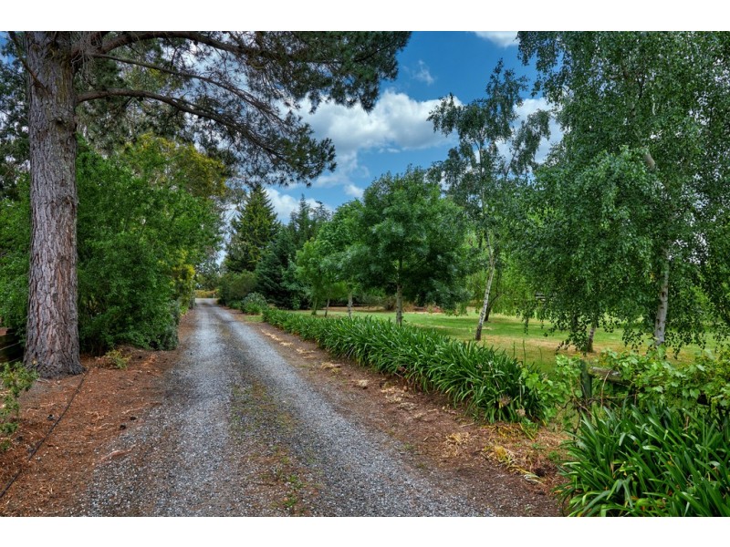 “Askaig” 262 Leighlands Road, Evandale TAS 7212