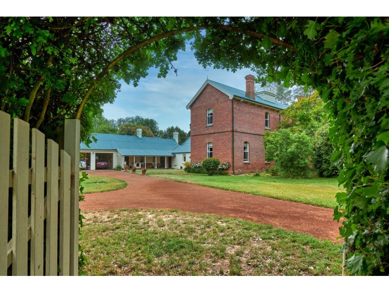 1393 Saundridge Road, Cressy TAS 7302