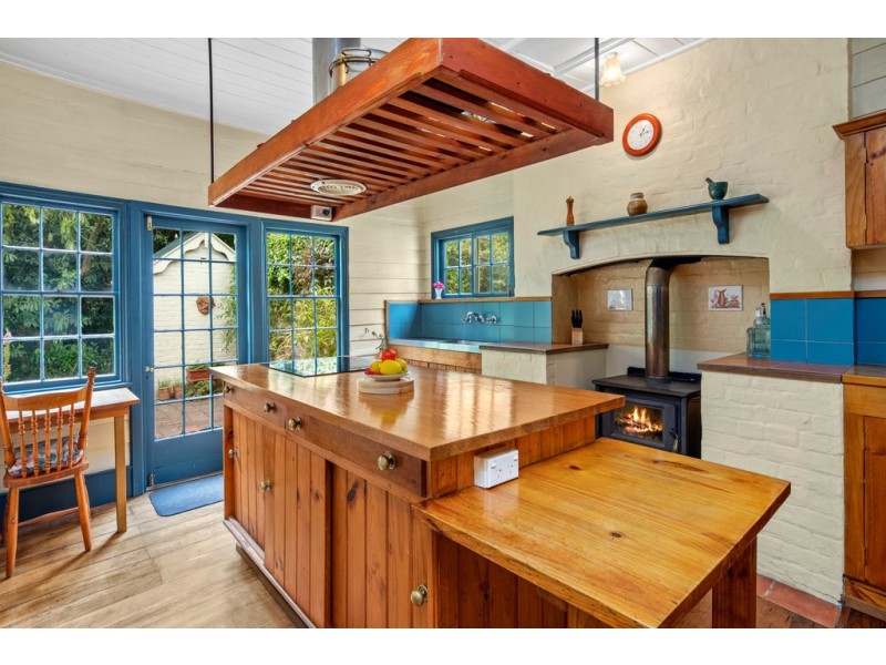 1393 Saundridge Road, Cressy TAS 7302