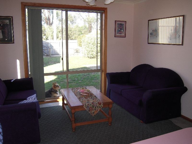 1  Honeysuckle Grove, Evandale TAS 7212