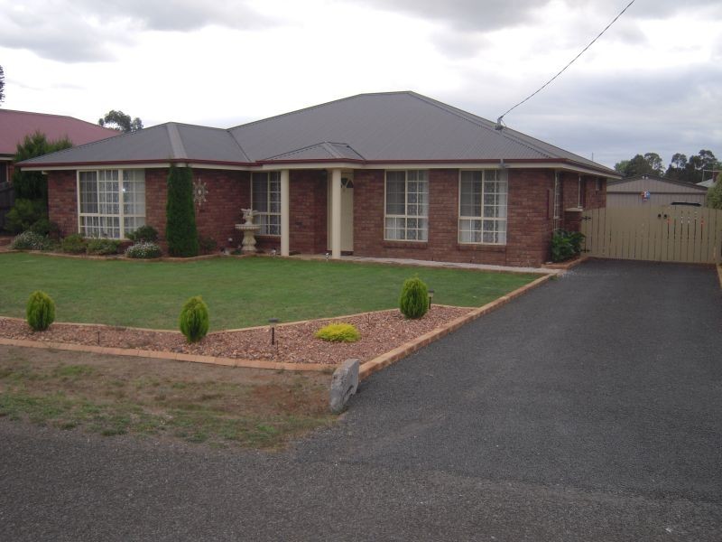 11 Queen Street, Westbury TAS 7303