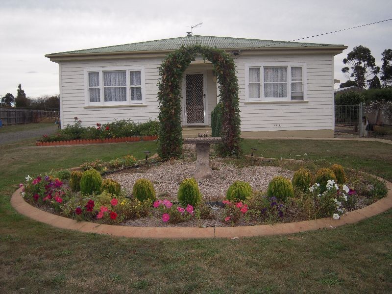 14 Taylor Street, Westbury TAS 7303