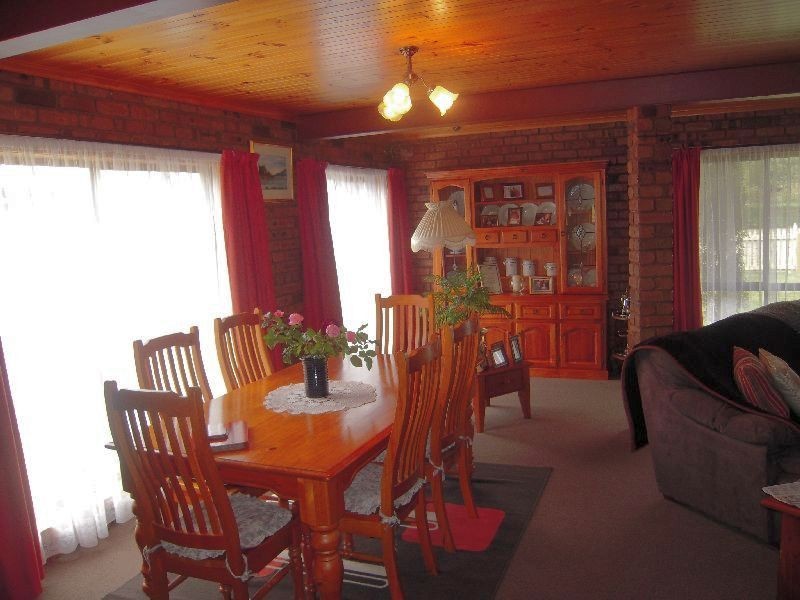 28 Archer Street, Cressy TAS 7302