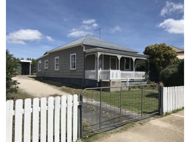 42 Falmouth Street, Avoca TAS 7213