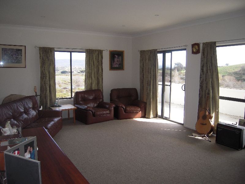 19 Queen Street, Campbell Town TAS 7210